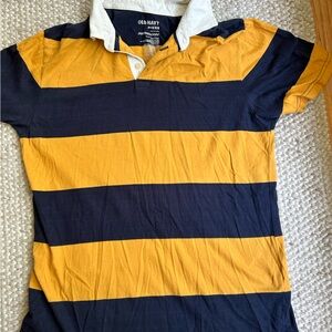 Men’s Size M polo shirt